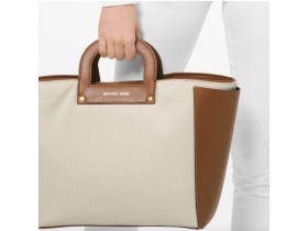 Магазин Michael Kors в Москве